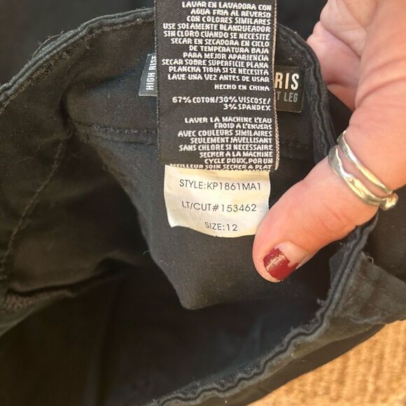 Kut from the Kloth Black Straight Leg Jeans - Picture 5 of 9